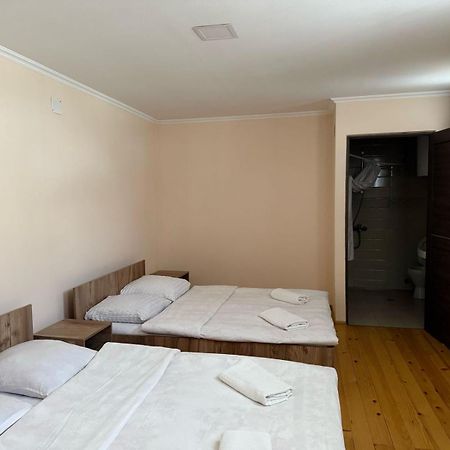 Eka'S Guest House Mestia Ngoại thất bức ảnh